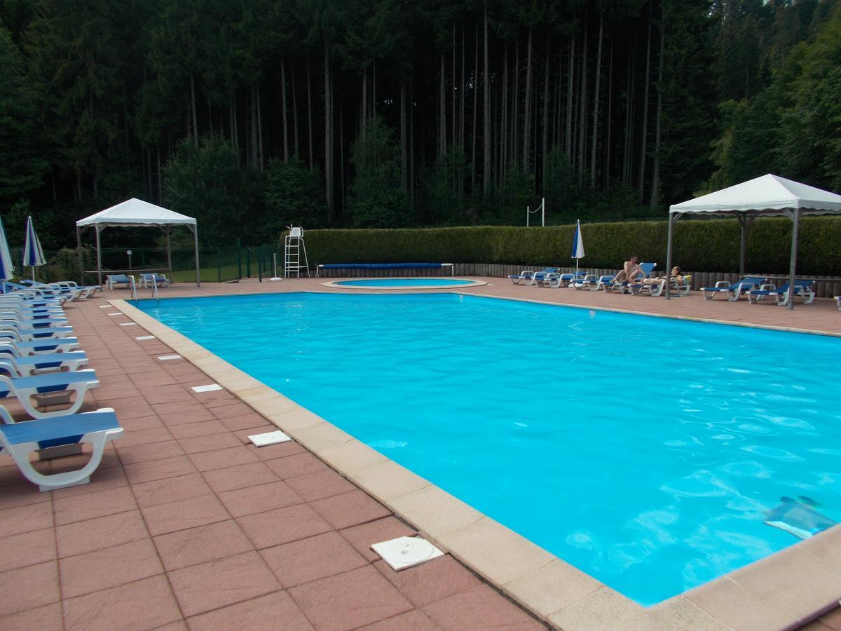 Hotel Vvf Les Fontaines Des Vosges Saales Exterior foto